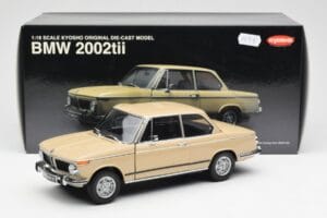 BMW 2002 Ti E10 Sahara Béžový Kyosho 1:18 08541BG Kov – obrázek 8 z 8