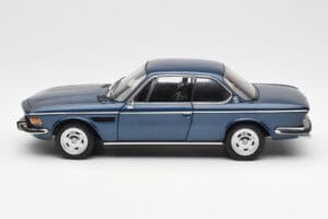 BMW 3.0 CSi E9 Modrý Metalíza AUTOart 1:18 70672 Kov – obrázek 4 z 8