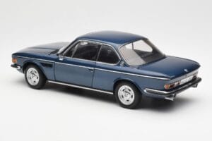 BMW 3.0 CSi E9 Modrý Metalíza AUTOart 1:18 70672 Kov – obrázek 7 z 8