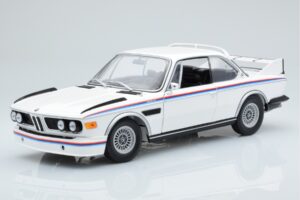 BMW 3.0 CSL E9 Bílý Dealer Edition Minichamps 1:18