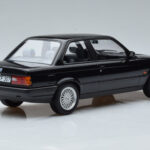BMW 325i E30 Černý Norev 1:18 - image 2 of 6
