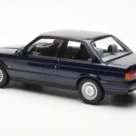 BMW 325i E30 Modrý Metalíza Norev 1:18 - image 5 of 6