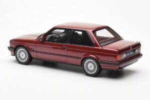 BMW 325i E30 Bordeaux Metallic Otto 1:18 OT102 Pryskyřice – obrázek 5 z 6