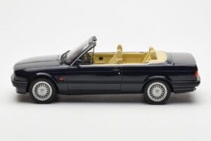 BMW 325i E30 Kabriolet Modrý Otto 1:18 OT114 Pryskyřice – obrázek 3 z 6