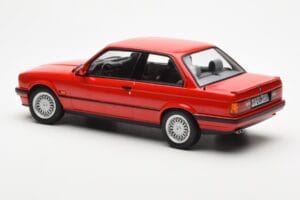 BMW 325i E30 Červený Norev 1:18 183202 Kov – obrázek 5 z 6