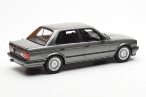 BMW 325i E30 Sedan Dolphin Šedý Otto 1:18 OT819 Pryskyřice – obrázek 2 z 6