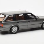 BMW 325i E30 Touring Šedý Otto 1:18 - image 2 of 6
