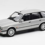 BMW 325i E30 Touring Stříbrný Norev 1:18 183216