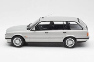 BMW 325i E30 Touring Stříbrný Norev 1:18 183216 Kov – obrázek 3 z 6