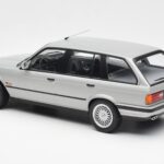 BMW 325i E30 Touring Stříbrný Norev 1:18 183216 - image 5 of 6