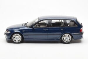 BMW 330i E46 Touring Modrý Otto 1:18 OT251 Pryskyřice – obrázek 3 z 6