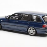 BMW 330i E46 Touring Modrý Otto 1:18 - image 5 of 6