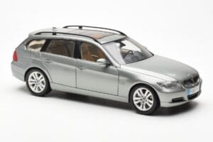 BMW 330i E91 Touring Šedý Metallic Kyosho 1:18 80430394359 Kov – obrázek 6 z 8