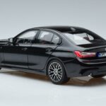 BMW 330i G20 Černý Metalíza Norev 1:18 183277 Kov - image 6 of 7