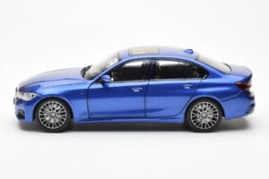 BMW 330i G20 Portimao Modrý Metallic Norev 1:18 80432450999 Kov – obrázek 4 z 8
