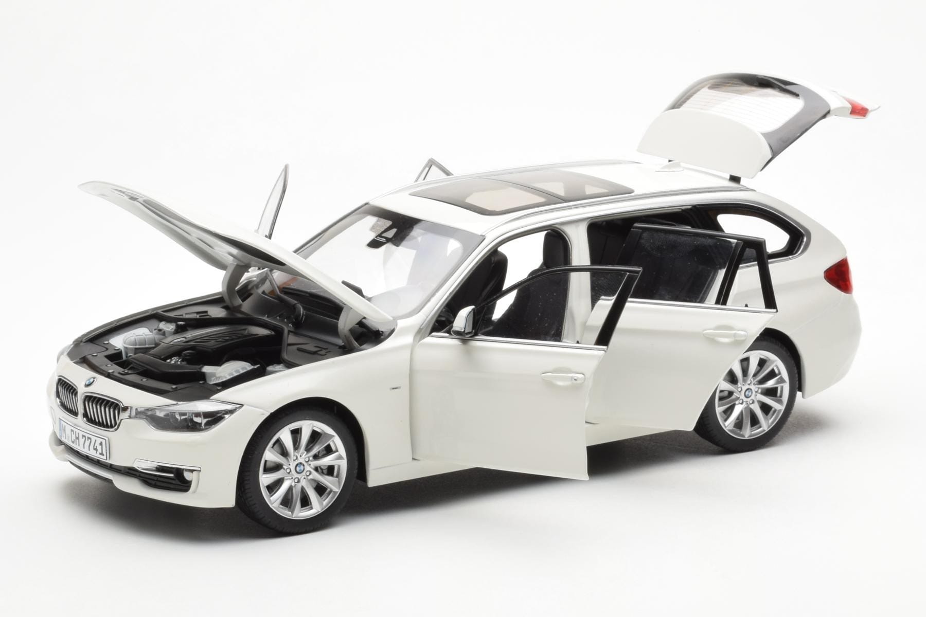 BMW 335i F31 Touring Alpine Bílý Paragon 1:18 80432244242 Kov – obrázek 2 z 8