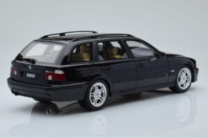 BMW 540 E39 Touring M Package Černý Otto 1:18 OT1013 Pryskyřice – obrázek 2 z 6