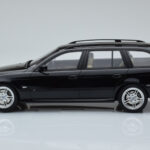BMW 540 E39 Touring M Package Černý Otto 1:18 - image 3 of 6