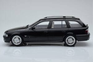 BMW 540 E39 Touring M Package Černý Otto 1:18 OT1013 Pryskyřice – obrázek 3 z 6