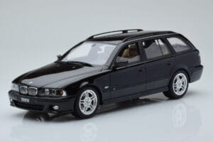 BMW 540 E39 Touring M Package Černý Otto 1:18 OT1013