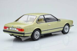 BMW 628 CSi E24 Světle Zelený MCG 1:18 MCG18163 Kov – obrázek 2 z 5