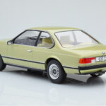BMW 628 CSi E24 Světle Zelený MCG 1:18 - image 4 of 5