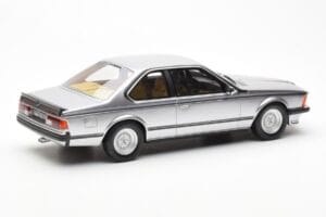 BMW 635 CSi E24 Stříbrný Otto 1:18 OT313 Pryskyřice – obrázek 2 z 6