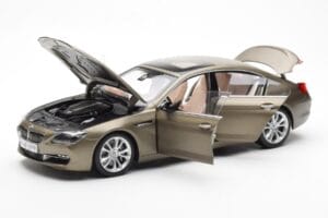 BMW 650i F06 Gran Coupe Frozen Bronzový Metallic Paragon 1:18 80432218742 Kov – obrázek 2 z 8