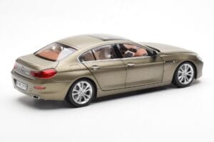 BMW 650i F06 Gran Coupe Frozen Bronzový Metallic Paragon 1:18 80432218742 Kov – obrázek 3 z 8