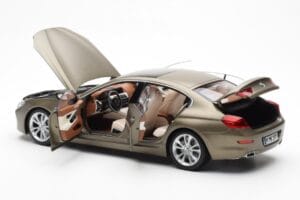 BMW 650i F06 Gran Coupe Frozen Bronzový Metallic Paragon 1:18 80432218742 Kov – obrázek 5 z 8