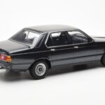 BMW 733i E23 Černý Metallic KK-Scale 1:18 - image 2 of 6