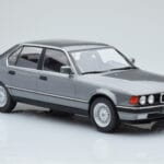 BMW 7 Series E32 740i Stříbrný MCG 1:18 MCG18161 Kov - image 3 of 5