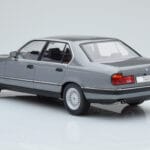BMW 7 Series E32 740i Stříbrný MCG 1:18 MCG18161 Kov - image 4 of 5