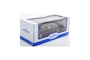 BMW 750i E32 Černý MCG 1:18 MCG18162 Kov – obrázek 3 z 3