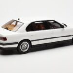 BMW 750iL E38 Asia Exclusive Bílý Otto 1:18 OT836 - image 2 of 6
