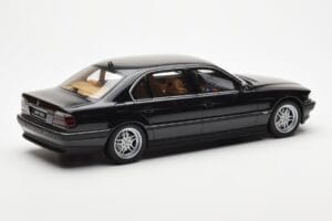 BMW 750iL E38 Černý Otto 1:18 OT609 Pryskyřice – obrázek 2 z 6