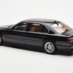 BMW 750iL E38 Černý Otto 1:18 - image 5 of 6