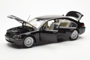BMW 760Li E66 Černý Kyosho 1:18 08572BK Kov – obrázek 2 z 9