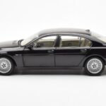 BMW 760Li E66 Černý Kyosho 1:18 - image 4 of 9