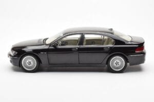 BMW 760Li E66 Černý Kyosho 1:18 08572BK Kov – obrázek 4 z 9