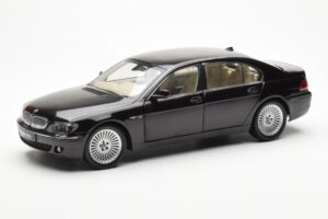 BMW 760Li E66 Černý Kyosho 1:18 08572BK