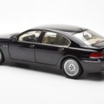 BMW 760Li E66 Černý Kyosho 1:18 - image 7 of 9