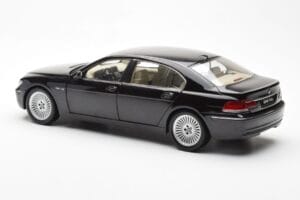 BMW 760Li E66 Černý Kyosho 1:18 08572BK Kov – obrázek 7 z 9
