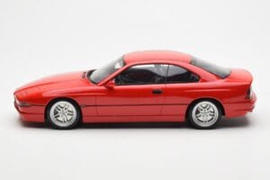 BMW 850 CSi E31 Červený Otto 1:18 OT158 Pryskyřice – obrázek 3 z 6