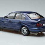 BMW Alpina B10 4.6 E34 Modrý MCG 1:18 MCG18230 Kov - image 5 of 6