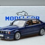 BMW Alpina B10 4.6 E34 Modrý MCG 1:18 MCG18230 Kov - image 6 of 6
