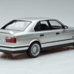 BMW Alpina B10 4.6 E34 Stříbrný MCG 1:18 MCG18231 Kov - image 2 of 5