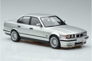 BMW Alpina B10 4.6 E34 Stříbrný MCG 1:18 MCG18231 Kov – obrázek 4 z 5