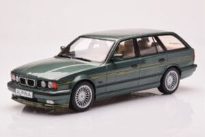 BMW Alpina B10 E34 Touring Tmavě Zelený MCG 1:18 MCG18331