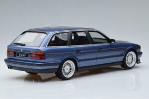 BMW Alpina B10 E34 4.0 Touring Modrý Otto 1:18 OT944 Pryskyřice – obrázek 2 z 6
